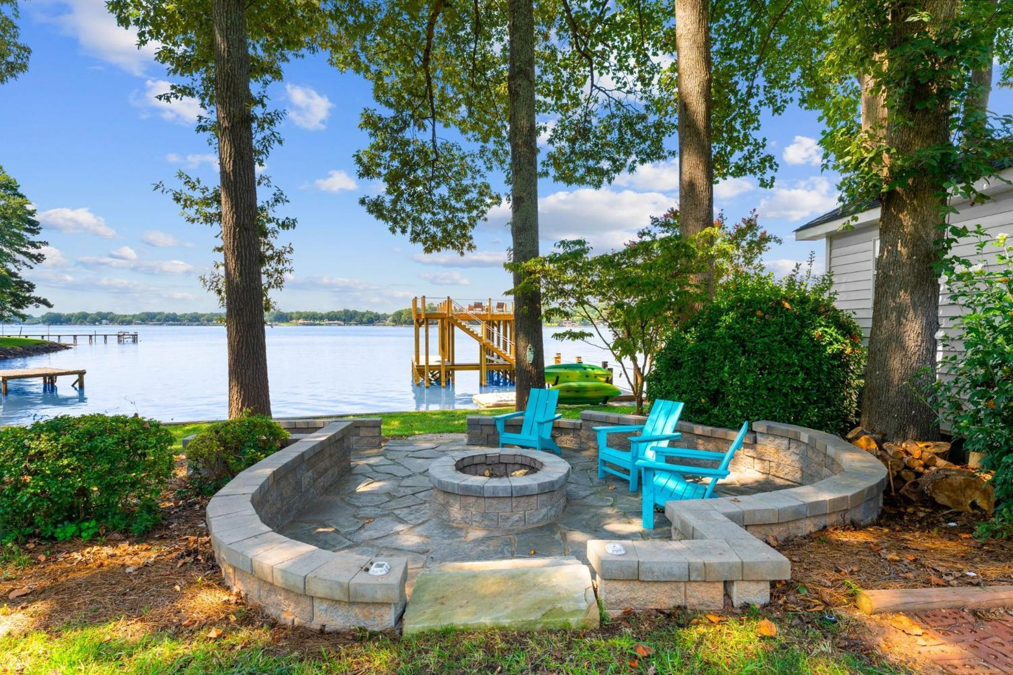 Lakefront Living Мурсвілл Екстер'єр фото