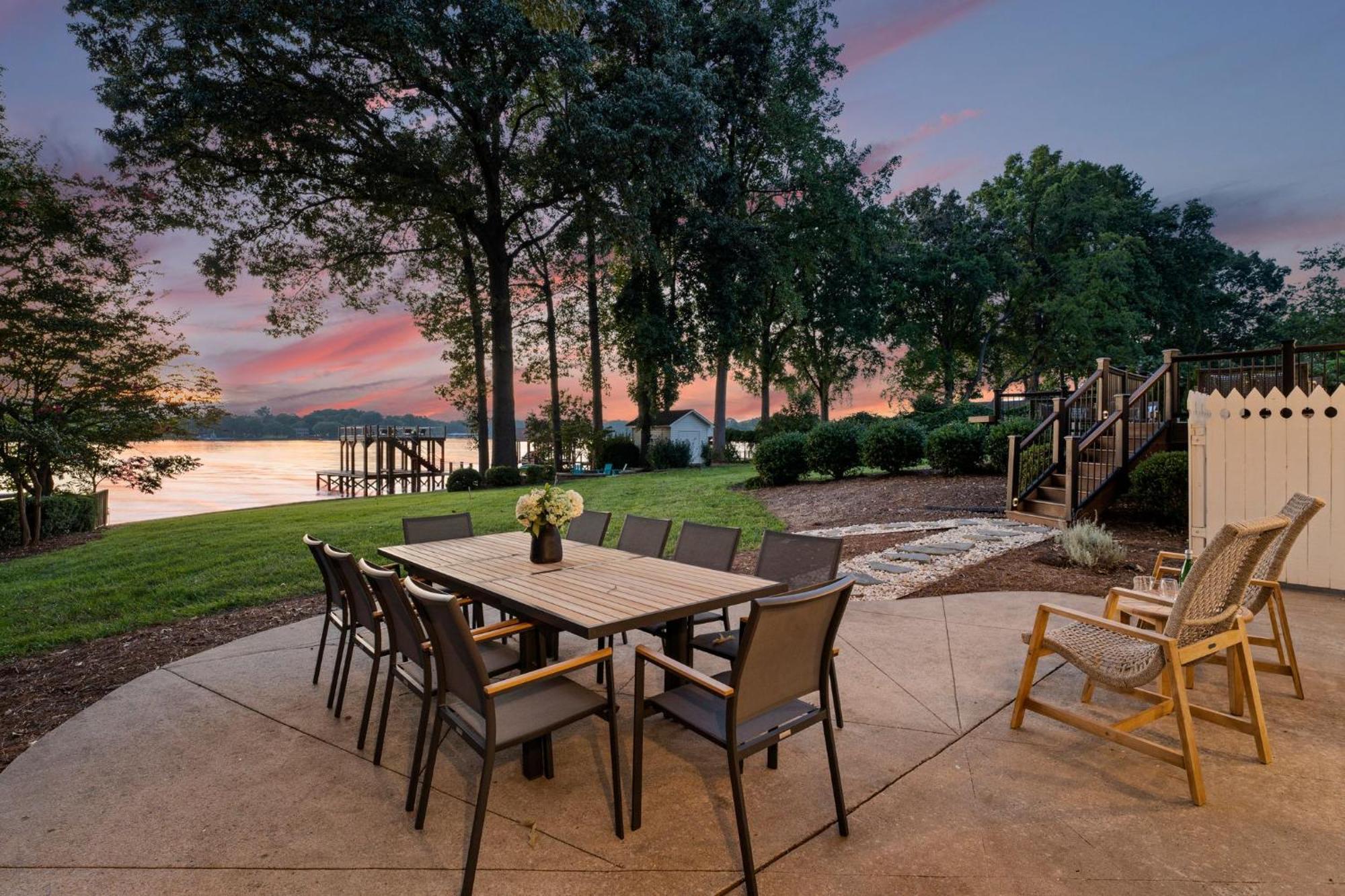 Lakefront Living Мурсвілл Екстер'єр фото
